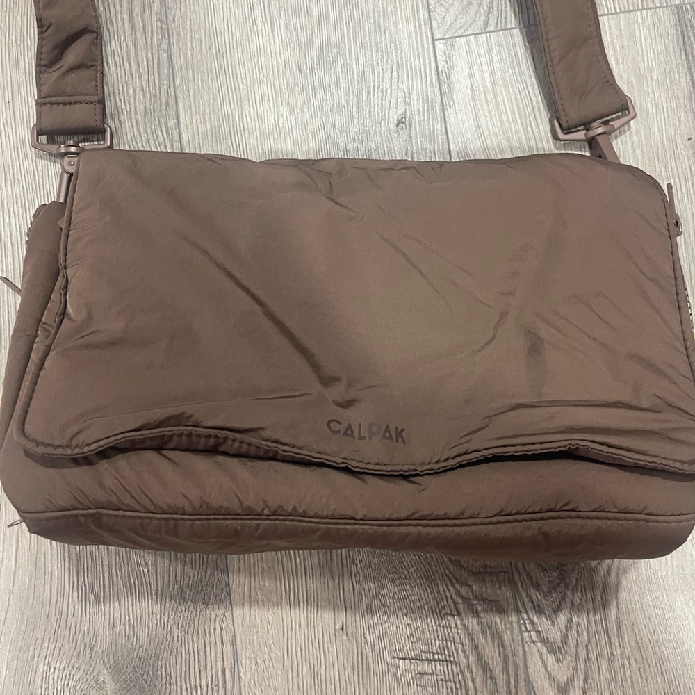 CALPAK Convertible Stroller Caddy Crossbody in Hazelnut